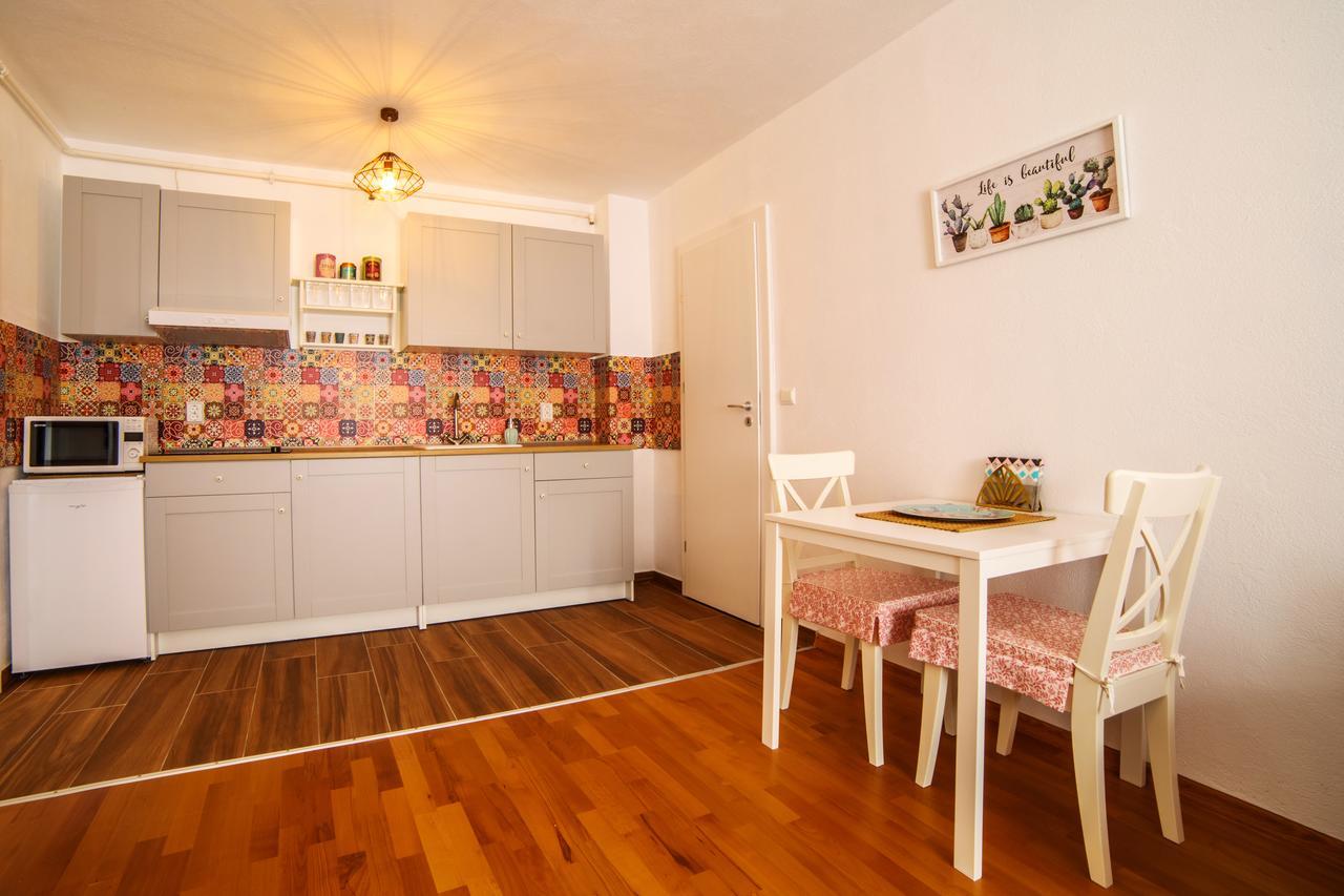 Cozy Apartment Sighisoara Bagian luar foto